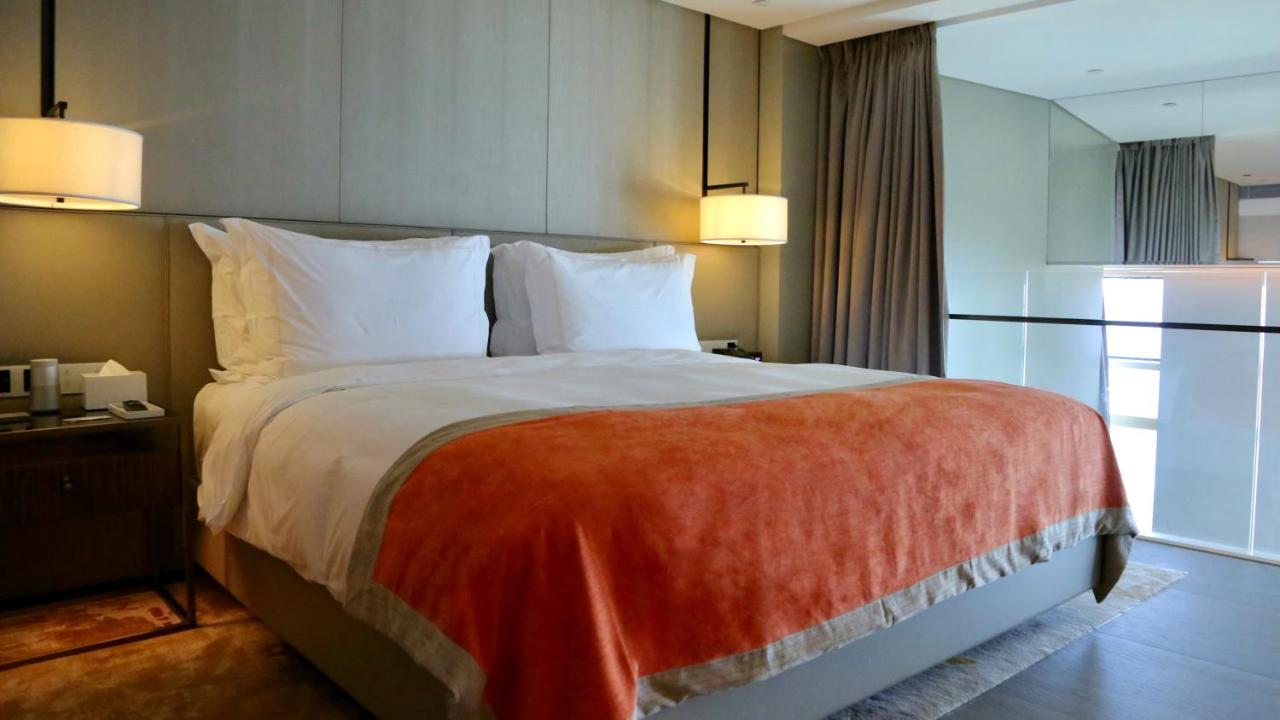 Jumeirah Guangzhou-Complimentary Shuttle Bus To Canton Fair Complex Exterior photo