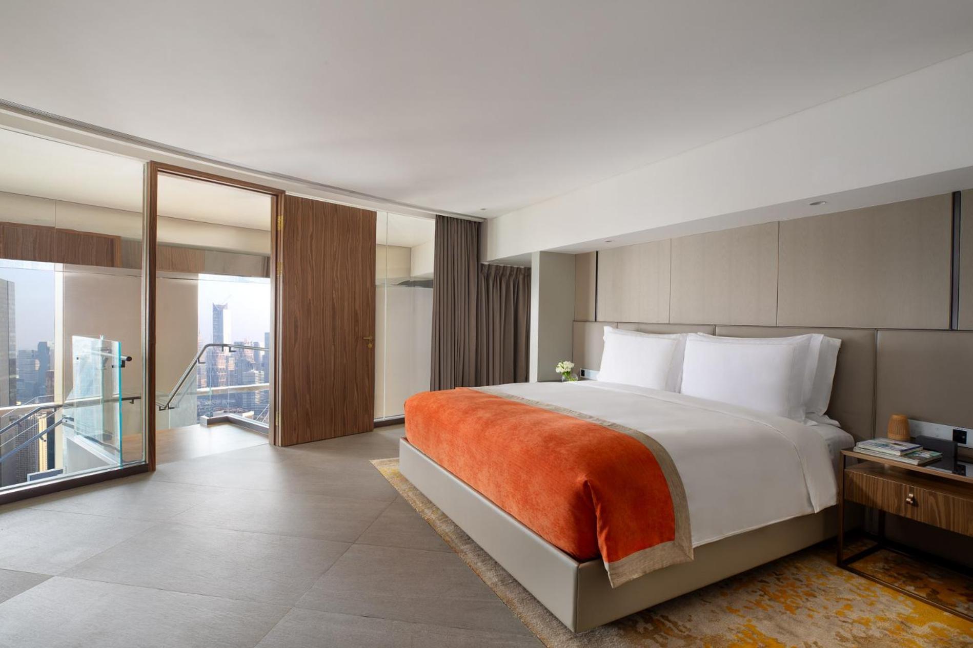 Jumeirah Guangzhou-Complimentary Shuttle Bus To Canton Fair Complex Exterior photo